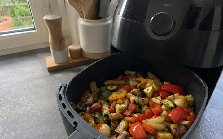 Buntes Gemüse aus dem Airfryer