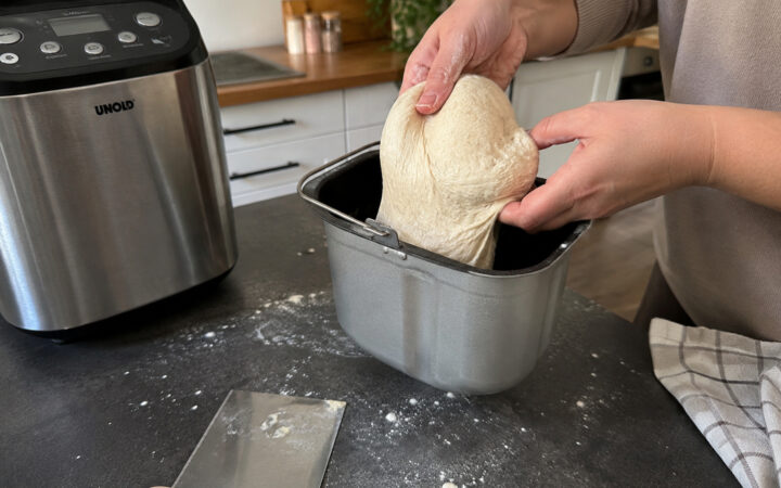 Pizzateig aus dem Brotbackautomaten